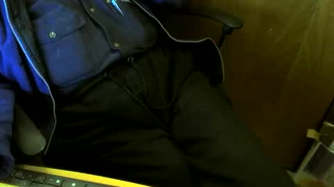 Snapshot of muller520 chatting on 12-20-25, 08:27 muller520 online show from 12-20-25, 08:27
