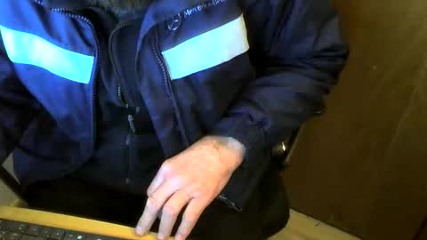 Snapshot of muller520 chatting on 01-11-26, 06:18 muller520 online show from 01-11-26, 06:18