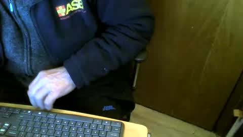 Snapshot of muller520 chatting on 02-05-26, 05:28 muller520 online show from 02-05-26, 05:28