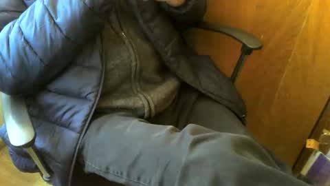 Snapshot of muller520 chatting on 03-19-26, 03:16 muller520 online show from 03-19-26, 03:16