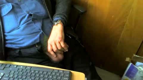 Snapshot of muller520 chatting on 03-31-26, 02:17 muller520 online show from 03-31-26, 02:17