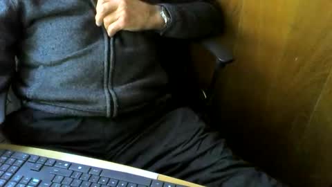 Snapshot of muller520 chatting on 04-08-26, 02:50 muller520 online show from 04-08-26, 02:50