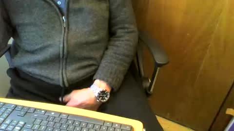 Snapshot of muller520 chatting on 04-11-26, 07:24 muller520 online show from 04-11-26, 07:24