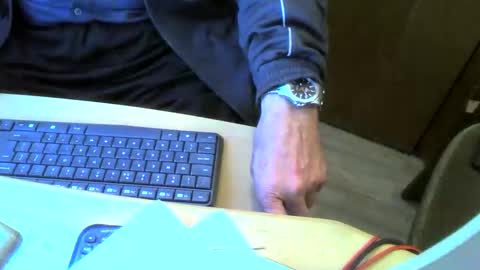 Snapshot of muller520 chatting on 05-26-26, 05:09 muller520 online show from 05-26-26, 05:09