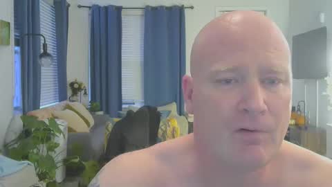 Snapshot of multipopper chatting on 10-25-25, 12:07 multipopper online show from 10-25-25, 12:07