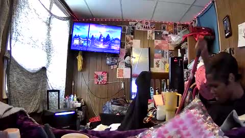 Snapshot of mumnxdor chatting on 02-16-26, 05:09 mumnxdor online show from 02-16-26, 05:09