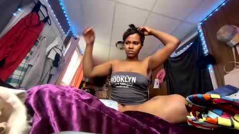 Snapshot of mumnxdor chatting on 03-06-26, 05:09 mumnxdor online show from 03-06-26, 05:09