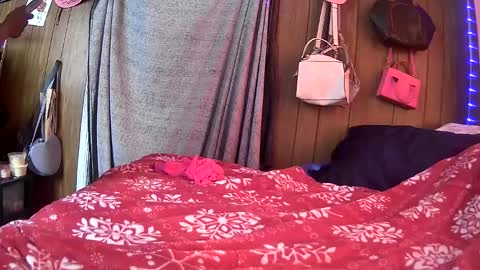 Snapshot of mumnxdor chatting on 04-03-26, 03:43 mumnxdor online show from 04-03-26, 03:43