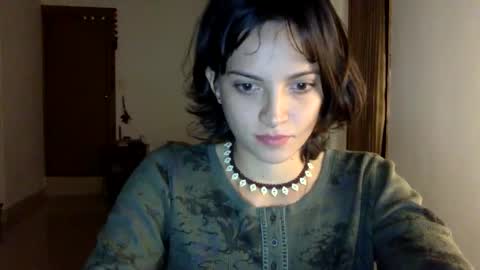Snapshot of munchi_ chatting on 02-14-25, 01:34 online show from 02-14-25, 01:34