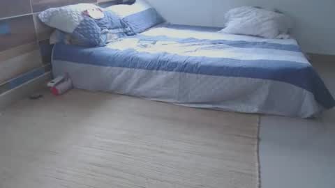 Snapshot of munchi_ chatting on 09-11-25, 04:40 online show from 09-11-25, 04:40