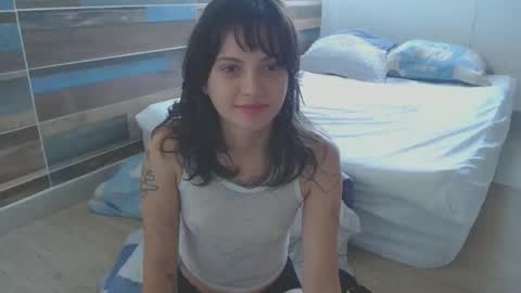 Snapshot of munchi_ chatting on 09-22-25, 05:48 online show from 09-22-25, 05:48