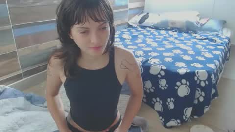 Snapshot of munchi_ chatting on 09-23-25, 04:54 online show from 09-23-25, 04:54