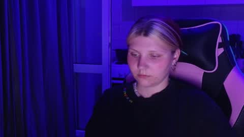 Snapshot of mura_muur chatting on 06-23-26, 03:54 Milana online show from 06-23-26, 03:54