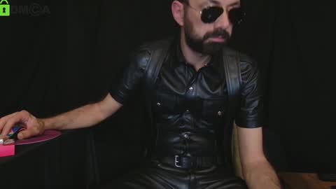 Snapshot of muratturkei chatting on 10-18-25, 08:53 MasterBros online show from 10-18-25, 08:53