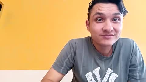 Snapshot of murfialdo chatting on 01-12-25, 03:25 Sebastian online show from 01-12-25, 03:25