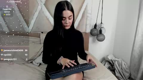 Snapshot of muriell_69 chatting on 06-05-26, 04:13 muriell_69 online show from 06-05-26, 04:13