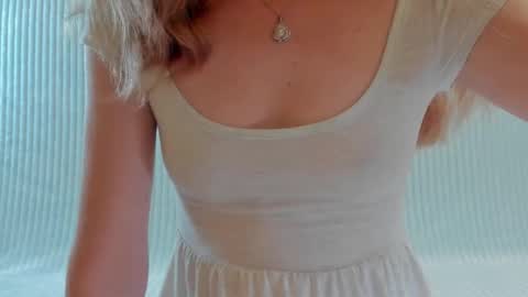 Snapshot of murrrmuah chatting on 10-19-25, 05:13 murrrmuah online show from 10-19-25, 05:13