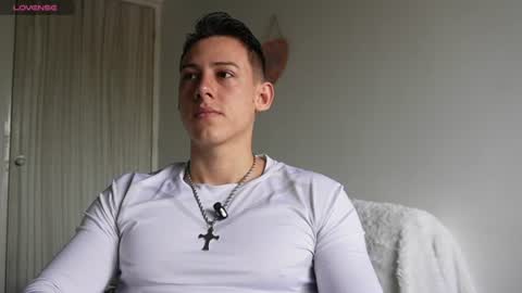 Snapshot of muscle_king_cum chatting on 06-23-26, 01:20 muscle_king_cum online show from 06-23-26, 01:20