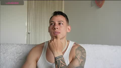 Snapshot of muscle_king_cum chatting on 07-11-26, 01:47 muscle_king_cum online show from 07-11-26, 01:47