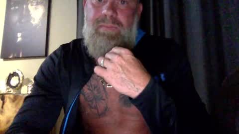 Snapshot of muscledick40 chatting on 09-11-25, 02:55 muscledick40 online show from 09-11-25, 02:55