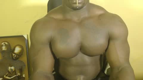 musclegod23 online show from 03-10-25, 03:52