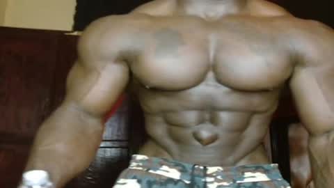 Snapshot of musclegodsammy23 chatting on 06-23-26, 04:16 musclegod23 online show from 06-23-26, 04:16