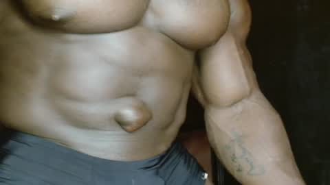 Snapshot of musclegodsammy23 chatting on 07-21-26, 07:49 musclegod23 online show from 07-21-26, 07:49