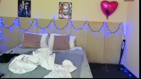 Eva online show from 02-15-25, 10:44