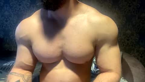 Snapshot of muscularjuggler chatting on 10-06-25, 02:20 muscularjuggler online show from 10-06-25, 02:20