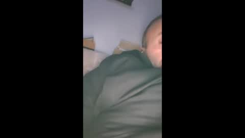 Snapshot of muscularsexybady chatting on 11-15-25, 06:59 handsome sexy muscular man online show from 11-15-25, 06:59