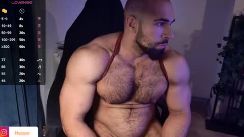 Snapshot of musculusx chatting on 10-23-25, 08:07 Musculus online show from 10-23-25, 08:07
