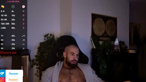 Snapshot of musculusx chatting on 12-22-25, 12:29 Musculus online show from 12-22-25, 12:29