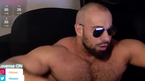 Snapshot of musculusx chatting on 03-21-26, 08:19 Musculus online show from 03-21-26, 08:19