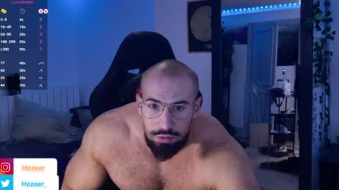 Snapshot of musculusx chatting on 07-21-26, 11:12 Musculus online show from 07-21-26, 11:12