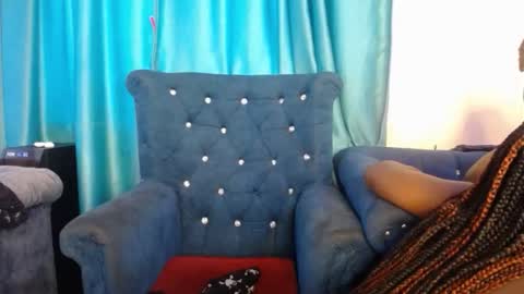 Snapshot of muse_melanin chatting on 02-17-26, 08:11 Milly online show from 02-17-26, 08:11