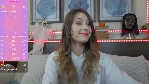 Luna  online show from 10-29-25, 08:43