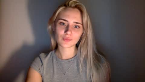 Snapshot of musescorner chatting on 11-23-25, 07:46 musescorner online show from 11-23-25, 07:46