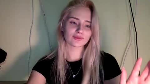 Snapshot of musescorner chatting on 01-08-26, 07:27 musescorner online show from 01-08-26, 07:27