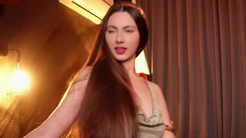 Snapshot of musesolis chatting on 02-14-25, 10:04 MuseSolis online show from 02-14-25, 10:04