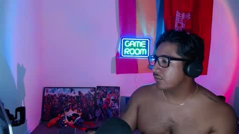 Snapshot of mushrooncat chatting on 09-19-25, 04:03 mushrooncat online show from 09-19-25, 04:03