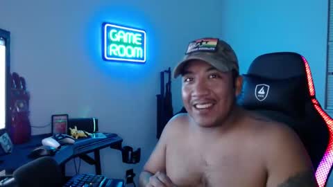 Snapshot of mushrooncat chatting on 09-22-25, 02:13 mushrooncat online show from 09-22-25, 02:13