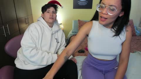 Snapshot of musicayluna chatting on 12-31-24, 06:05 VALENTINA Luna online show from 12-31-24, 06:05