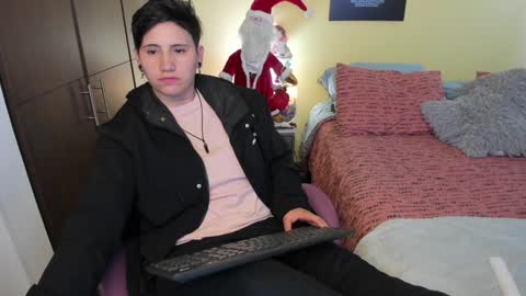 Snapshot of musicayluna chatting on 01-03-25, 12:22 VALENTINA Luna online show from 01-03-25, 12:22