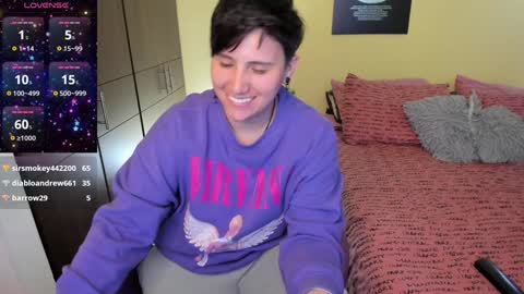 Snapshot of musicayluna chatting on 01-09-25, 06:27 VALENTINA Luna online show from 01-09-25, 06:27