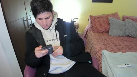 Snapshot of musicayluna chatting on 01-12-25, 02:45 VALENTINA Luna online show from 01-12-25, 02:45