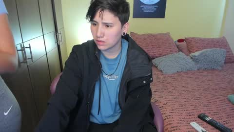 Snapshot of musicayluna chatting on 01-19-25, 05:48 VALENTINA Luna online show from 01-19-25, 05:48