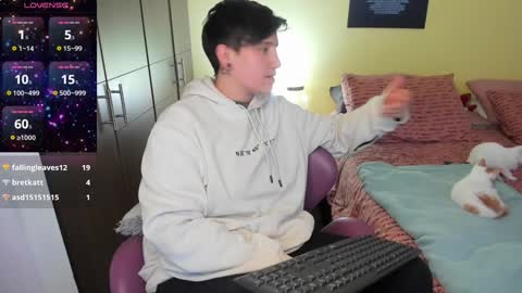 Snapshot of musicayluna chatting on 01-23-25, 05:24 VALENTINA Luna online show from 01-23-25, 05:24