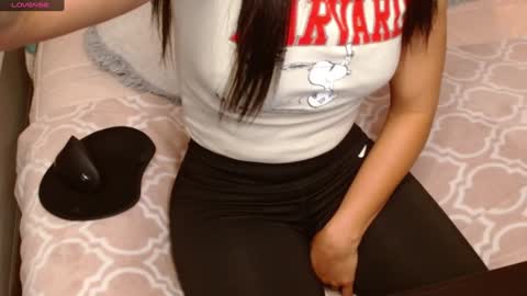 Snapshot of musicayluna chatting on 02-07-25, 05:52 VALENTINA Luna online show from 02-07-25, 05:52
