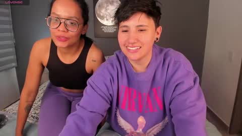 Snapshot of musicayluna chatting on 02-22-25, 06:50 VALENTINA Luna online show from 02-22-25, 06:50