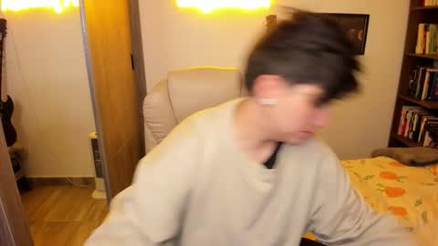 Snapshot of musicayluna chatting on 11-12-25, 11:36 VALENTINA Luna online show from 11-12-25, 11:36